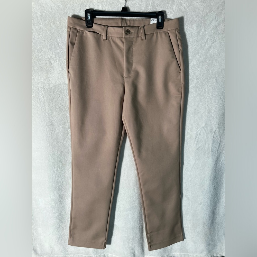 NEW Calvin Klein Men's Modern Stretch Wrinkle Resistant Chino Pants in Slim Fit